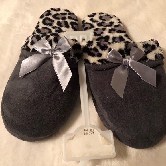 Shoes - Woman’s House Slippers
